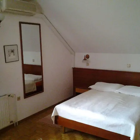 Arvaj Guest house Kranj