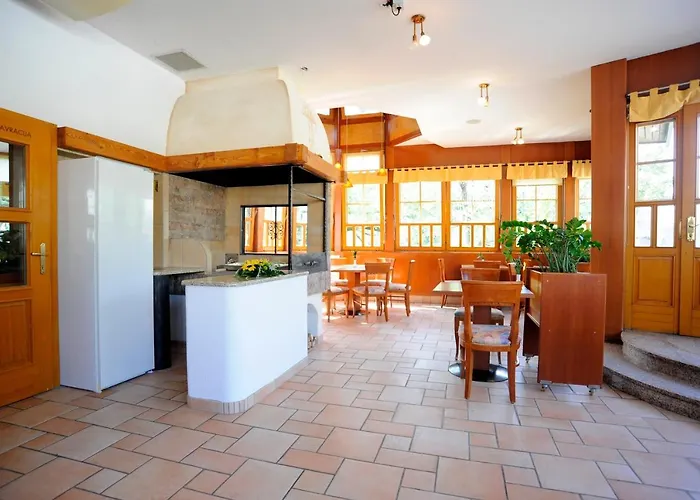 Guest house Arvaj 3*