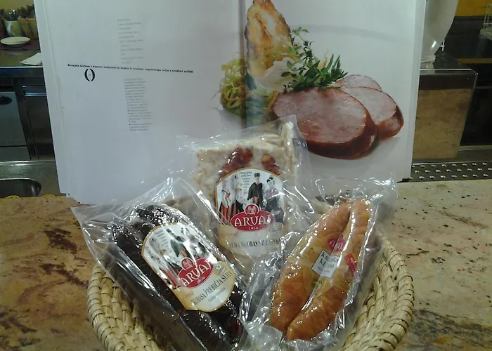 Arvaj ゲストハウス