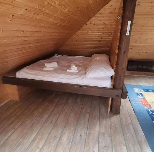 Arvaj Guest house 3*